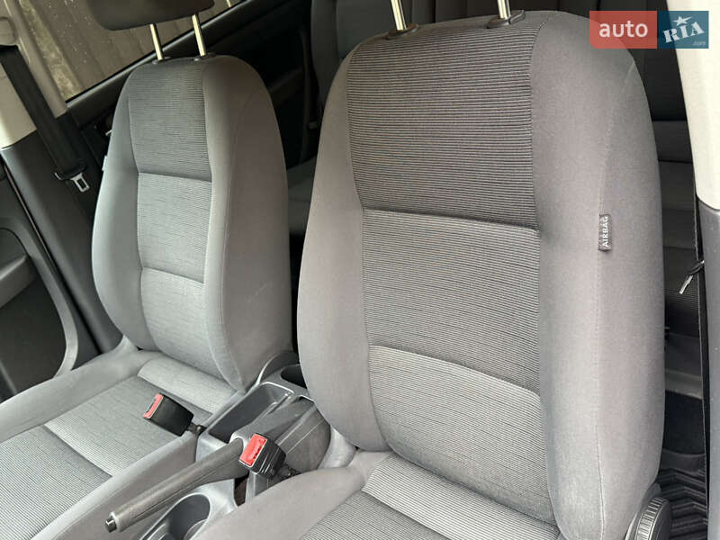 Минивэн Volkswagen Touran 2008 в Виннице