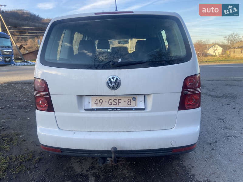 Минивэн Volkswagen Touran 2009 в Косове