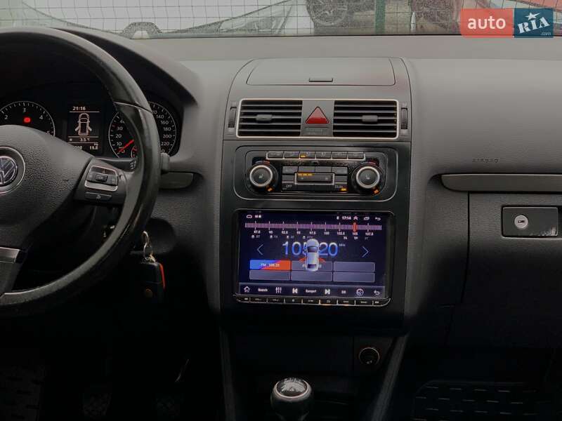 Мінівен Volkswagen Touran 2011 в Бердичеві