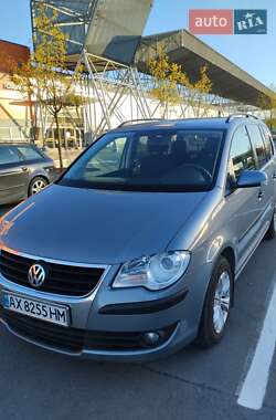 Мінівен Volkswagen Touran 2008 в Львові