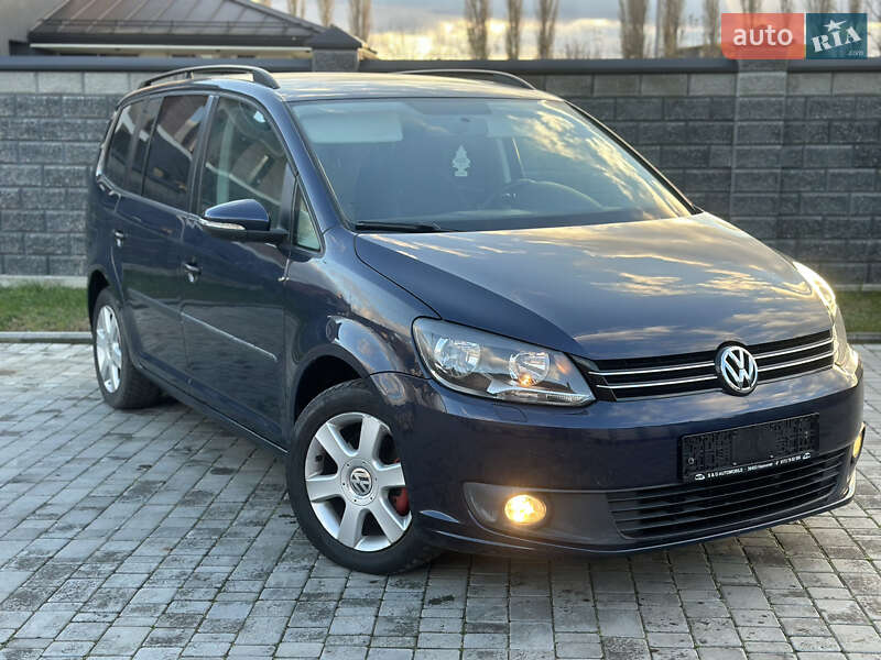 Минивэн Volkswagen Touran 2014 в Ровно