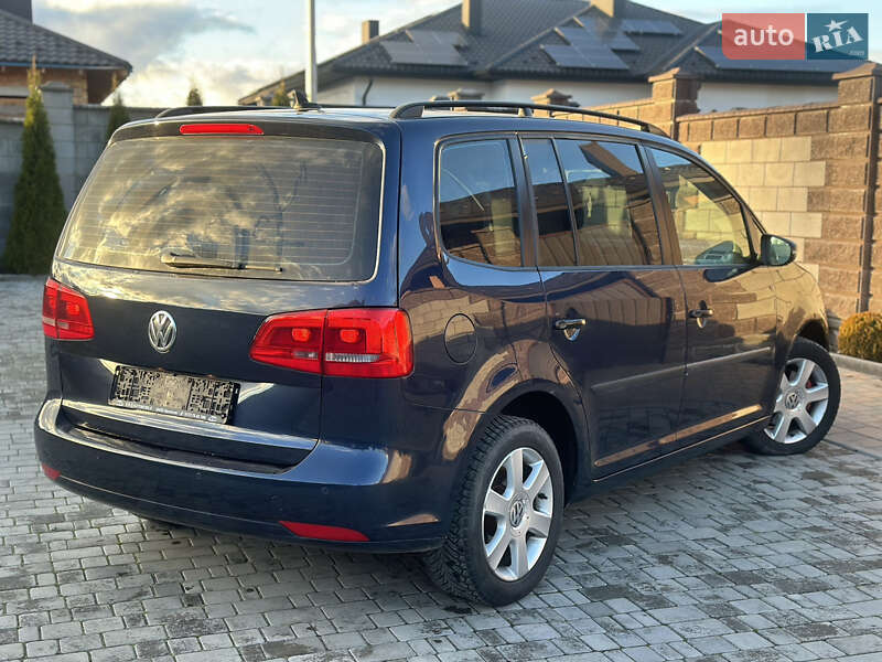 Минивэн Volkswagen Touran 2014 в Ровно