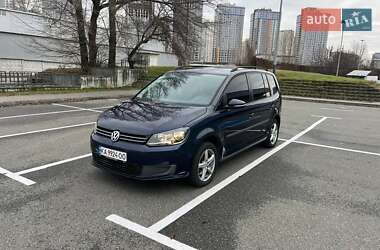 Минивэн Volkswagen Touran 2011 в Киеве