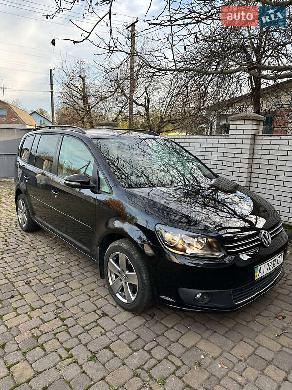 Минивэн Volkswagen Touran 2011 в Василькове