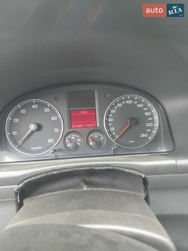 Минивэн Volkswagen Touran 2003 в Кропивницком фото 3 Минивэн Volkswagen Touran 2003 в Кропивницком