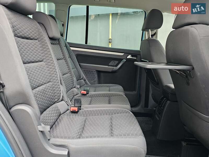 Минивэн Volkswagen Touran 2007 в Львове фото 12 Минивэн Volkswagen Touran 2007 в Львове