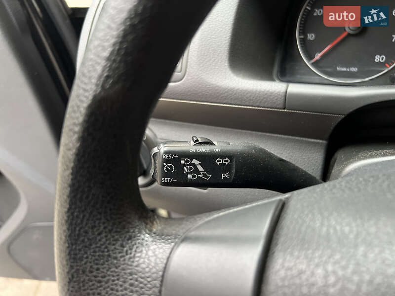 Минивэн Volkswagen Touran 2009 в Виннице