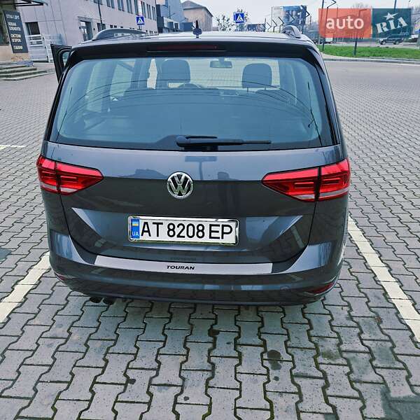 Микровэн Volkswagen Touran 2017 в Ивано-Франковске