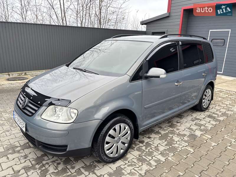 Минивэн Volkswagen Touran 2004 в Черновцах фото 4 Минивэн Volkswagen Touran 2004 в Черновцах