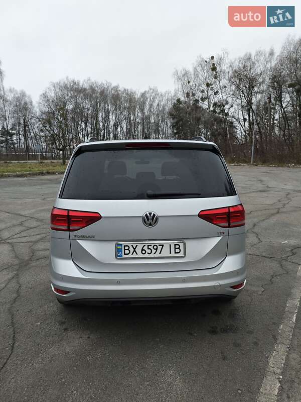 Микровэн Volkswagen Touran 2016 в Славуте