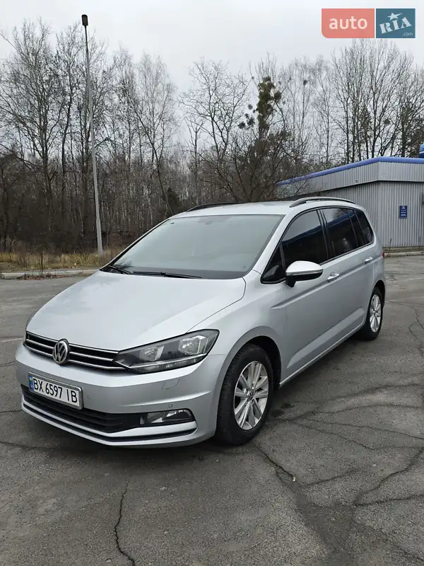Volkswagen Touran 2016