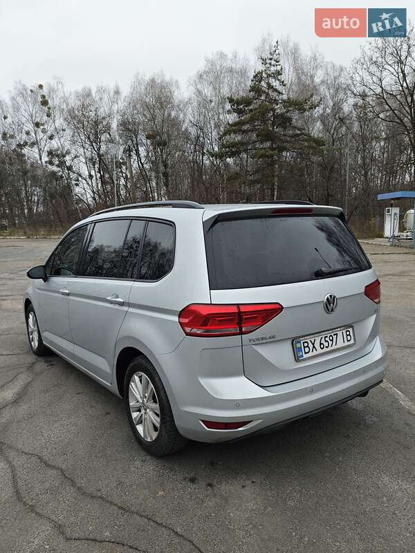Микровэн Volkswagen Touran 2016 в Славуте