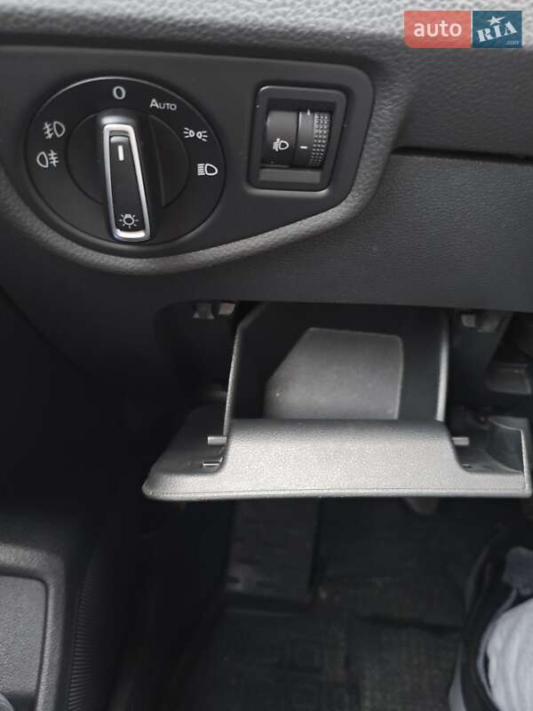 Микровэн Volkswagen Touran 2016 в Славуте