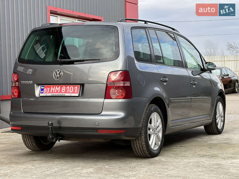 Минивэн Volkswagen Touran 2007 в Лубнах