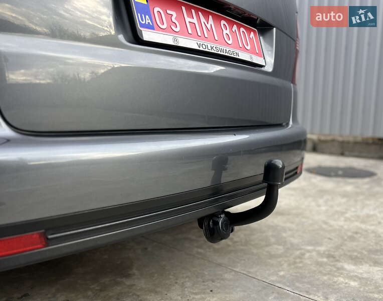 Минивэн Volkswagen Touran 2007 в Лубнах