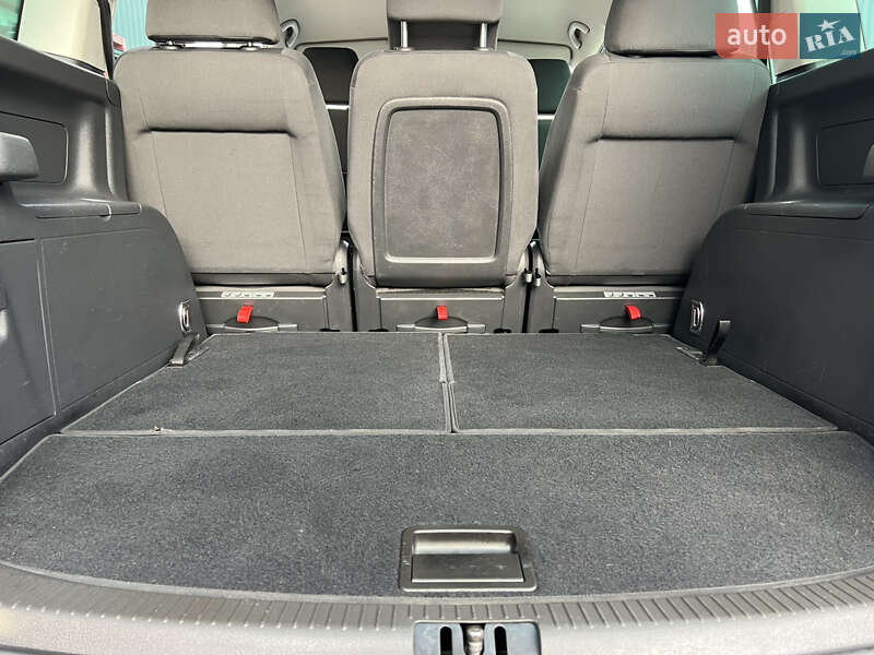 Минивэн Volkswagen Touran 2007 в Лубнах