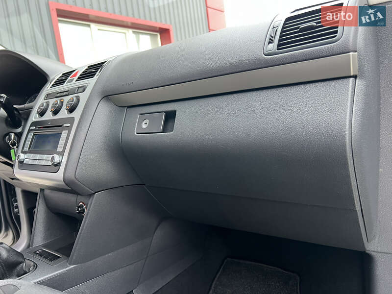 Минивэн Volkswagen Touran 2007 в Лубнах