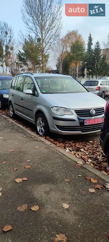 Volkswagen Touran 2009