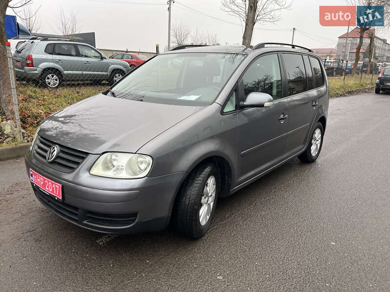 Минивэн Volkswagen Touran 2006 в Луцке фото 3 Минивэн Volkswagen Touran 2006 в Луцке