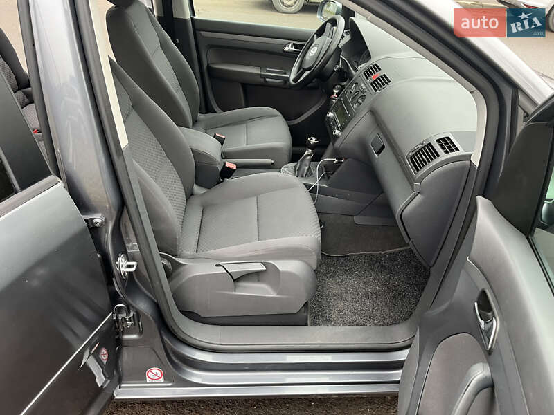 Минивэн Volkswagen Touran 2006 в Луцке фото 14 Минивэн Volkswagen Touran 2006 в Луцке