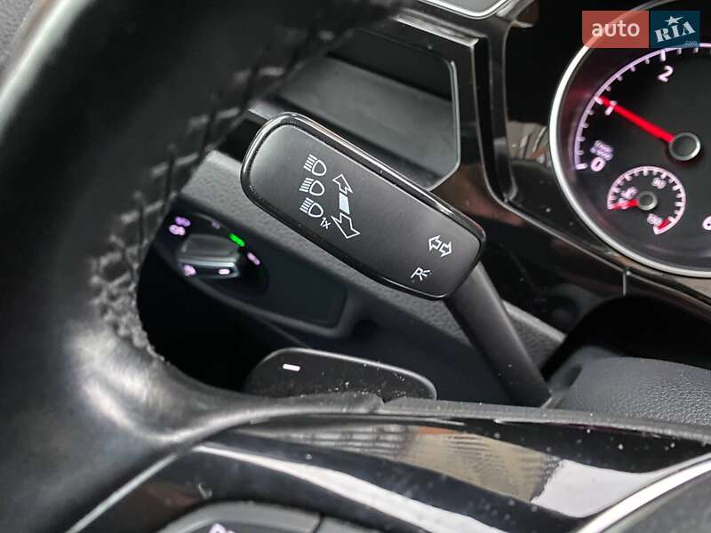 Микровэн Volkswagen Touran 2016 в Ивано-Франковске фото 56 Микровэн Volkswagen Touran 2016 в Ивано-Франковске