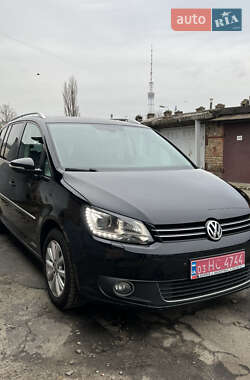 Минивэн Volkswagen Touran 2014 в Киеве