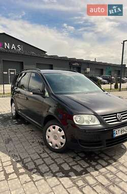 Минивэн Volkswagen Touran 2004 в Ивано-Франковске