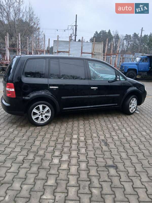 Минивэн Volkswagen Touran 2004 в Луцке фото 4 Минивэн Volkswagen Touran 2004 в Луцке