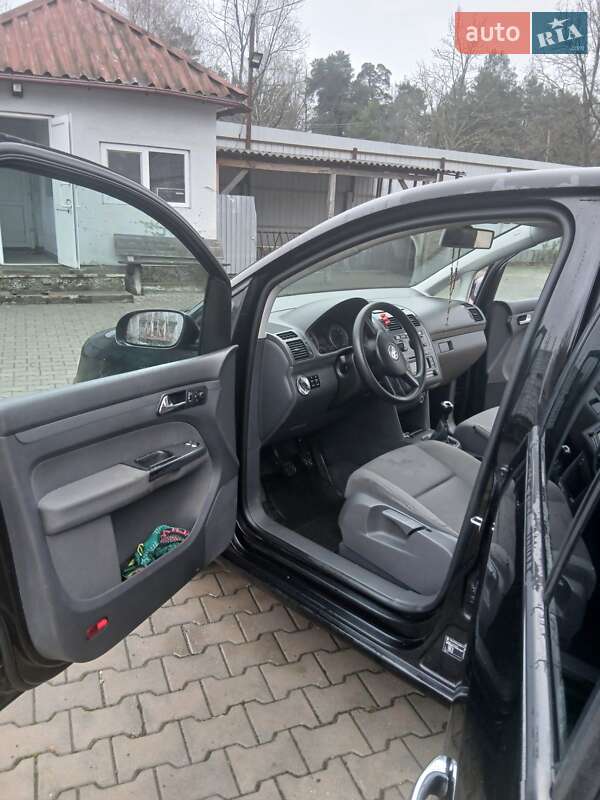 Минивэн Volkswagen Touran 2004 в Луцке фото 9 Минивэн Volkswagen Touran 2004 в Луцке