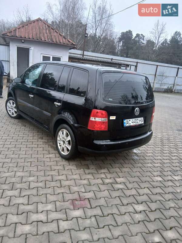 Минивэн Volkswagen Touran 2004 в Луцке фото 6 Минивэн Volkswagen Touran 2004 в Луцке