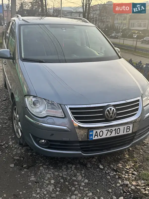 Volkswagen Touran