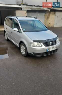 Минивэн Volkswagen Touran 2005 в Виннице