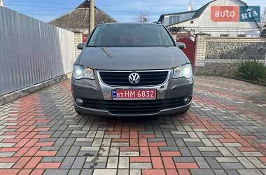 Минивэн Volkswagen Touran 2009 в Белой Церкви