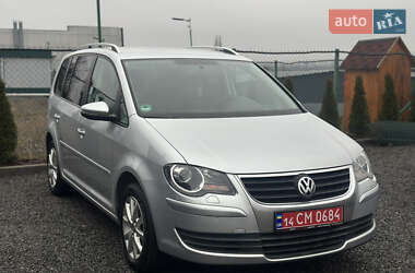 Мінівен Volkswagen Touran 2010 в Вінниці
