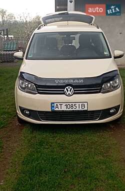 Мінівен Volkswagen Touran 2013 в Долині