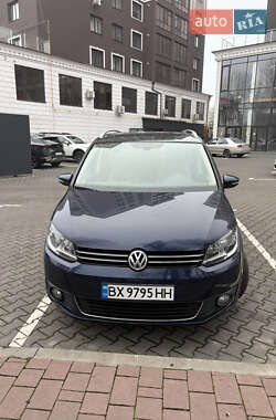 Мінівен Volkswagen Touran 2014 в Хмельницькому