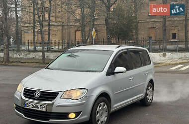 Минивэн Volkswagen Touran 2008 в Николаеве