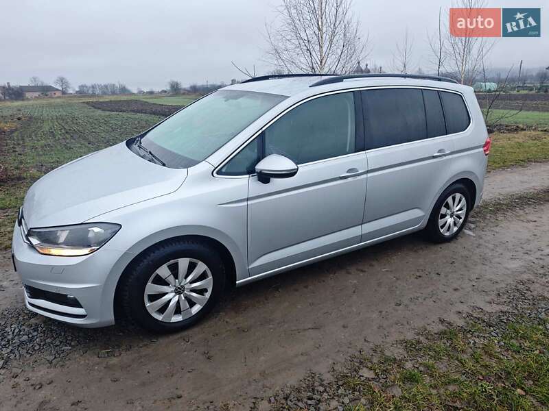 Мікровен Volkswagen Touran 2020 в Дубні