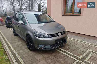 Мінівен Volkswagen Touran 2011 в Стрию