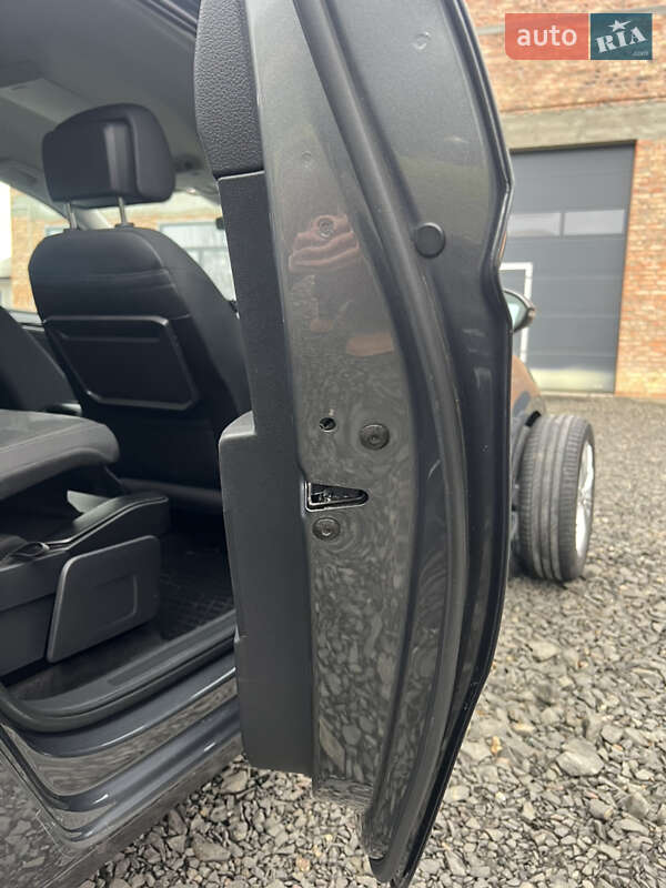 Мікровен Volkswagen Touran 2019 в Ковелі