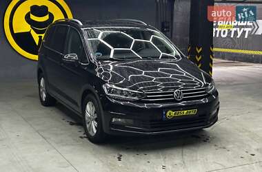 Мікровен Volkswagen Touran 2017 в Чернівцях