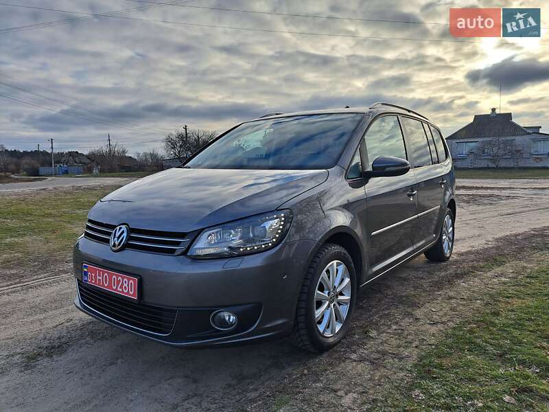 Volkswagen Touran 2011