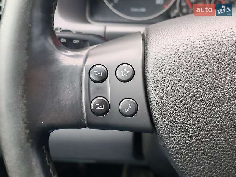 Минивэн Volkswagen Touran 2007 в Харькове