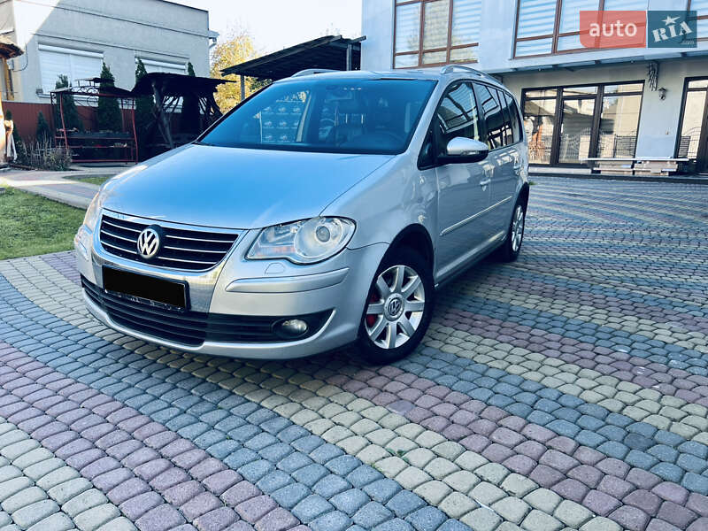 Volkswagen Touran 2009