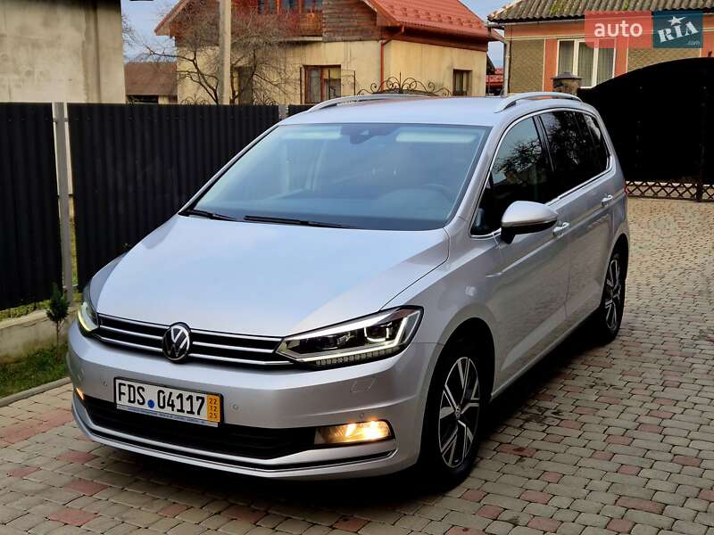 Volkswagen Touran 2021