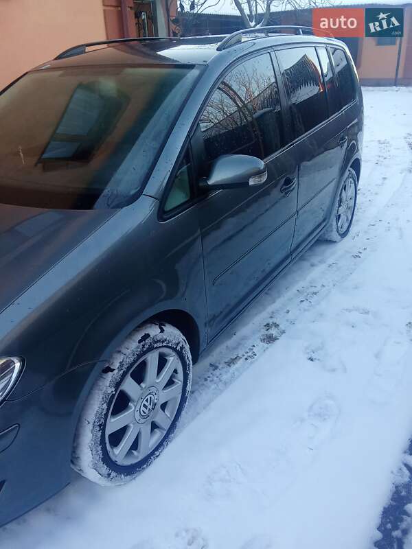Минивэн Volkswagen Touran 2007 в Надворной фото 3 Минивэн Volkswagen Touran 2007 в Надворной