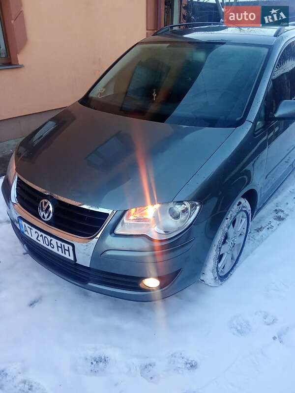 Минивэн Volkswagen Touran 2007 в Надворной фото 2 Минивэн Volkswagen Touran 2007 в Надворной