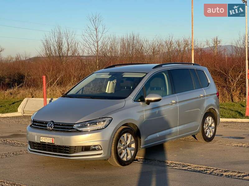 Микровэн Volkswagen Touran 2018 в Ужгороде