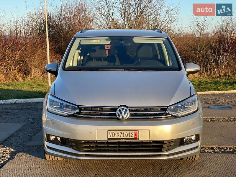 Микровэн Volkswagen Touran 2018 в Ужгороде