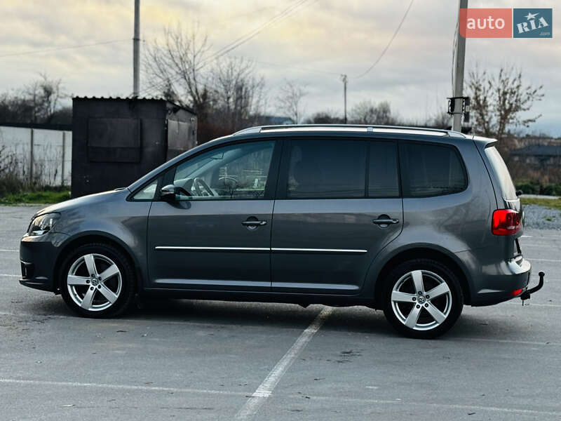 Мінівен Volkswagen Touran 2012 в Здолбуніві